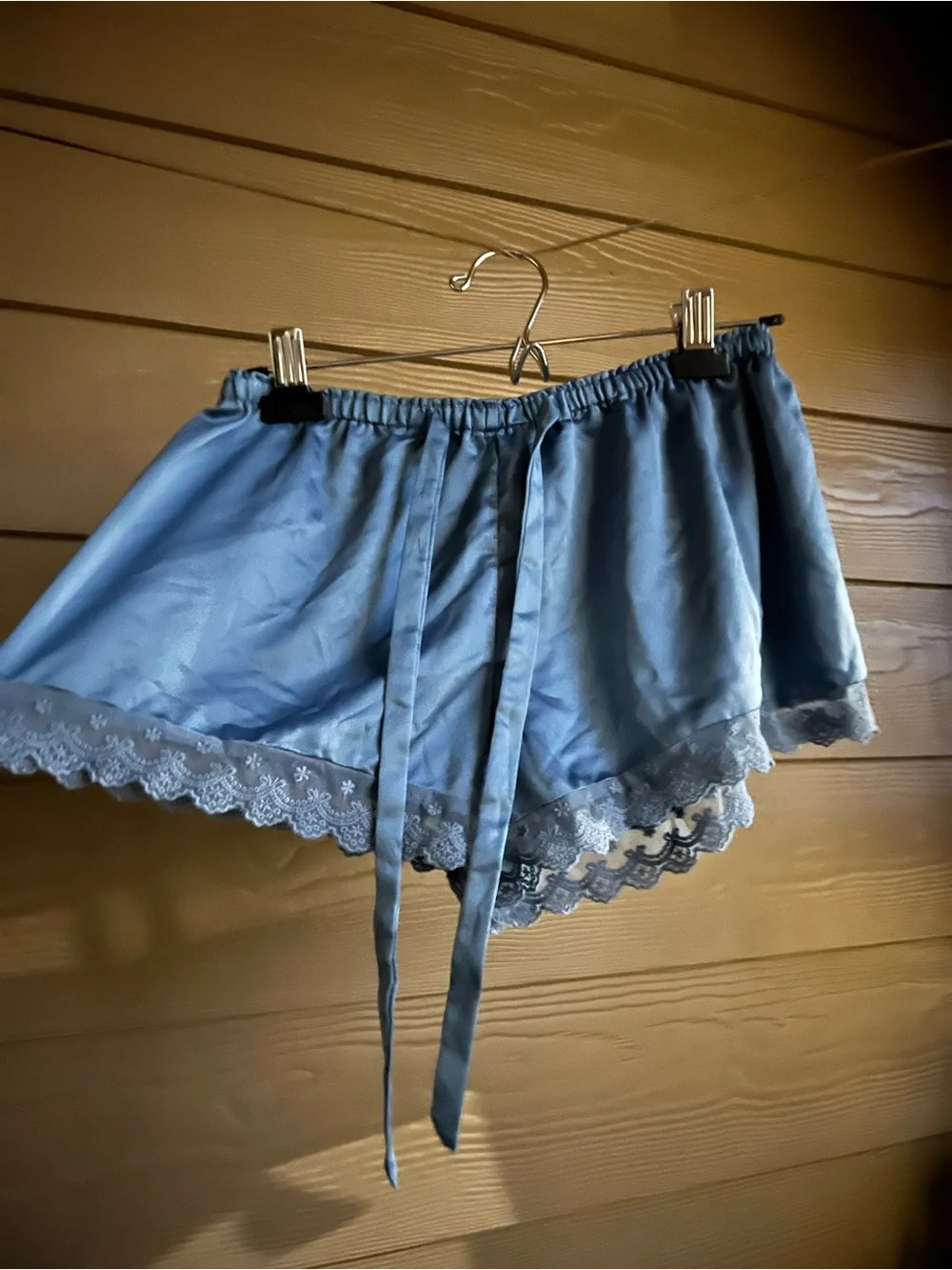 Flora Nikrooz soft silky
